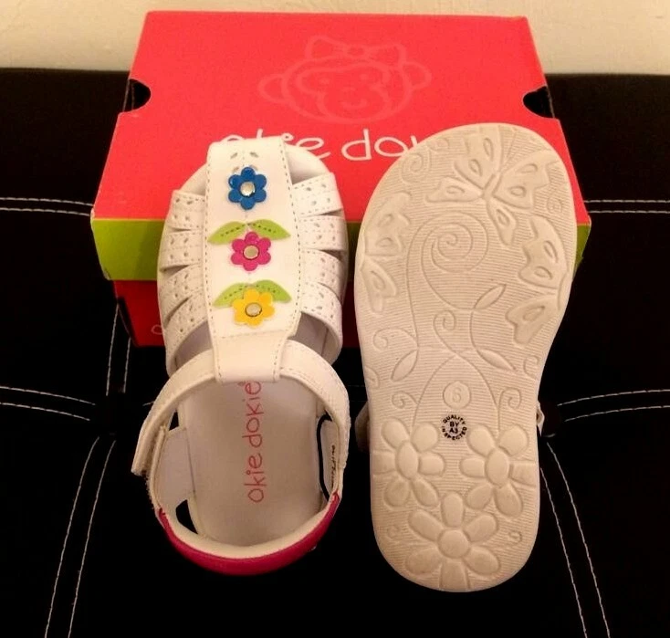 NEW Okie Dokie White Girl Toddler Sandals Size 6 - Image 4 of 4