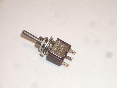GC ELECTRONICS 35-008 SPDT (ON)-OFF-(ON) MINIATURE TOGGLE SWITCH 5A 125VAC