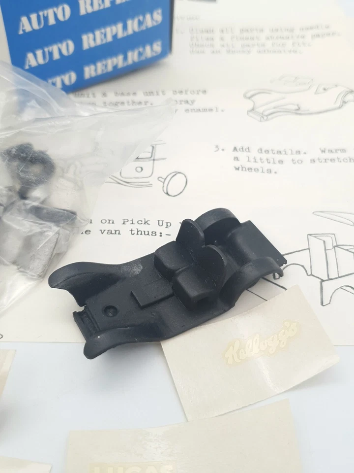 Vintage White Metal Kit Car Model Austin 7 Van BKL Auto Replicas 1:43 Scale — 第 2/4 张图片