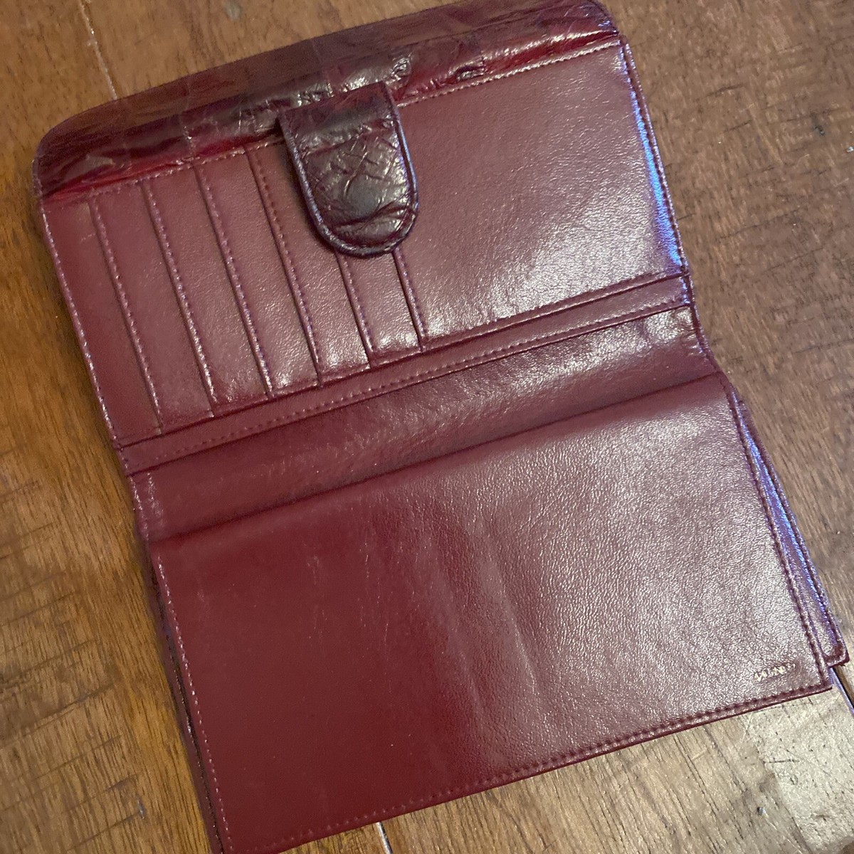 Genuine Eel Skin Leather Burgundy Large Foldable 1970s Vintage