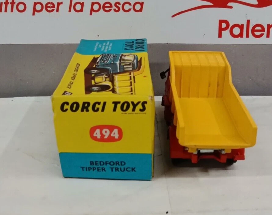 CORGI TOYS 1/43 BEDFORD TIPPER TRUCK    ITEM 494  RARO VINTAGE - Immagine 3 di 4