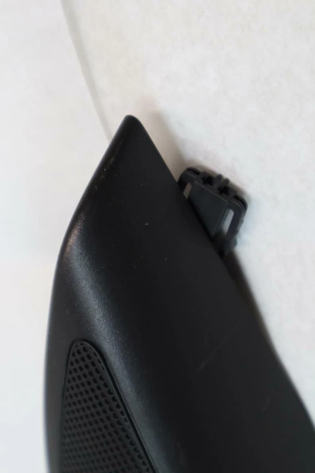 2007-2016 VW EOS - Front Right DOOR Tweeter Speaker W/ Grille - Image 2 of 4