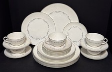 Royal Doulton Coronet Dinnerware Set 25 pcs - 5 pc Place Setting - Service for 5