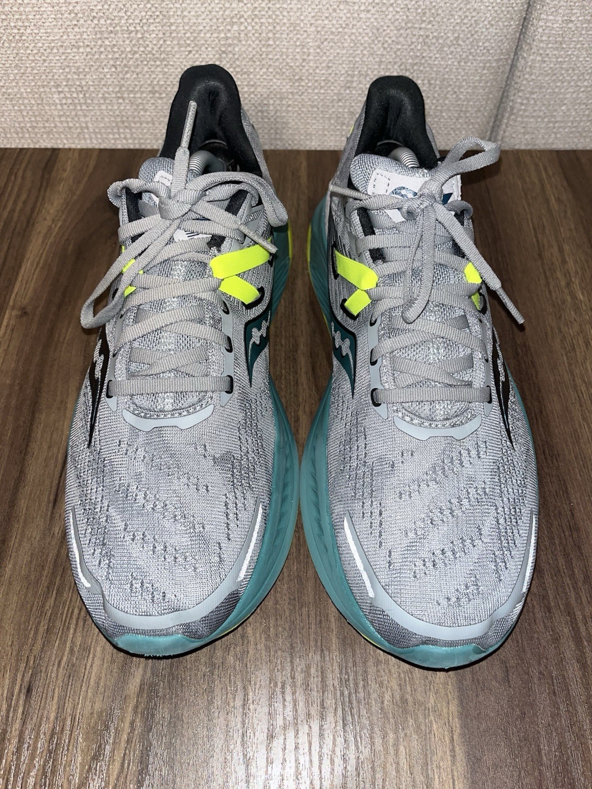 Saucony Guide 16 Mens Size 11 Gray Green Athletic Running Walking Shoes Sneaker image 2
