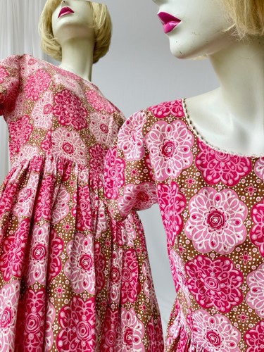 True Vintage 1950s Pink Floral Fit N Flare Cotton Dress - Classic Retro Style