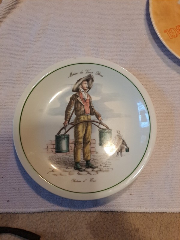 Bareuther Waldsassen Bavaria Metiers Du Vieux Paris (Jobs of old Paris) Plate 8”
