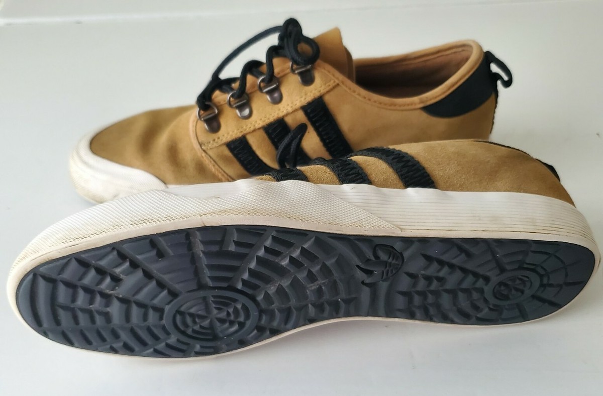 Mens Shoes Size 8 LYV 029001 Adidas Brown, Zapato para