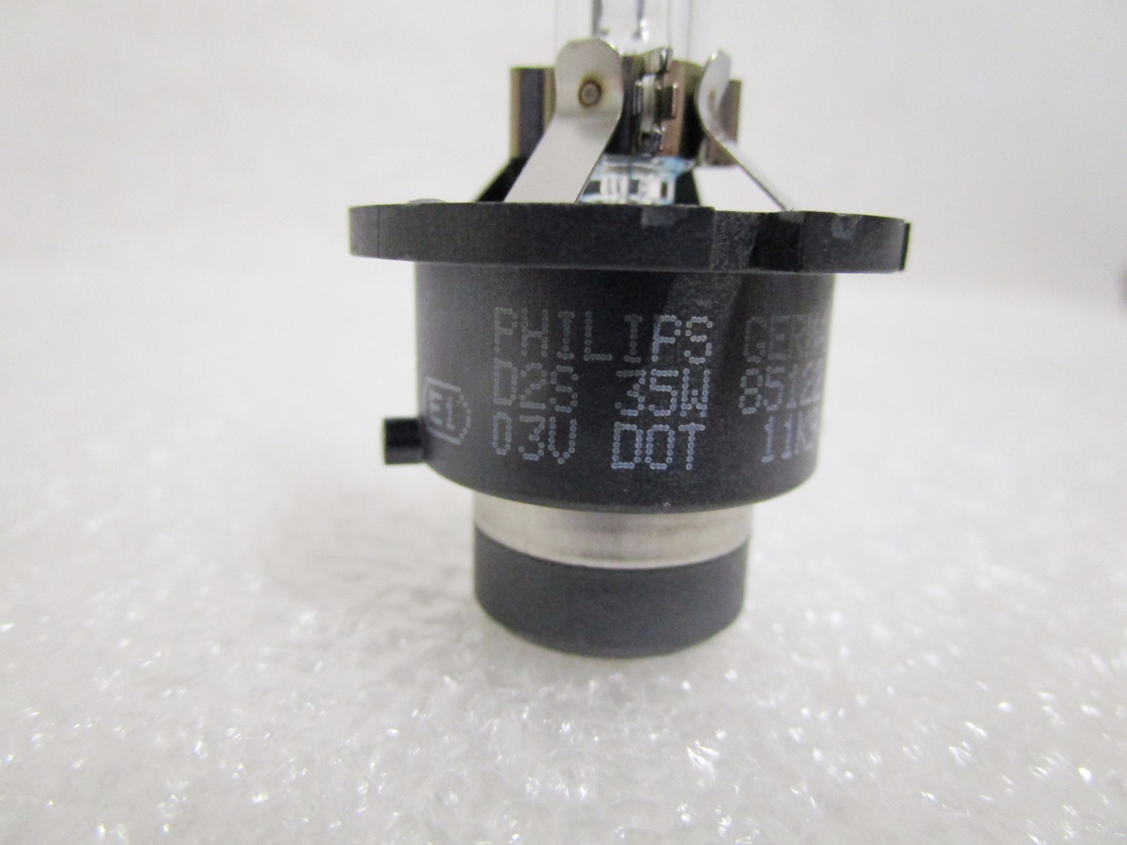 Purchase PHILIPS D2S Xenon HID Bulb 85122 OEM Headlights Genuine In - Foto 2