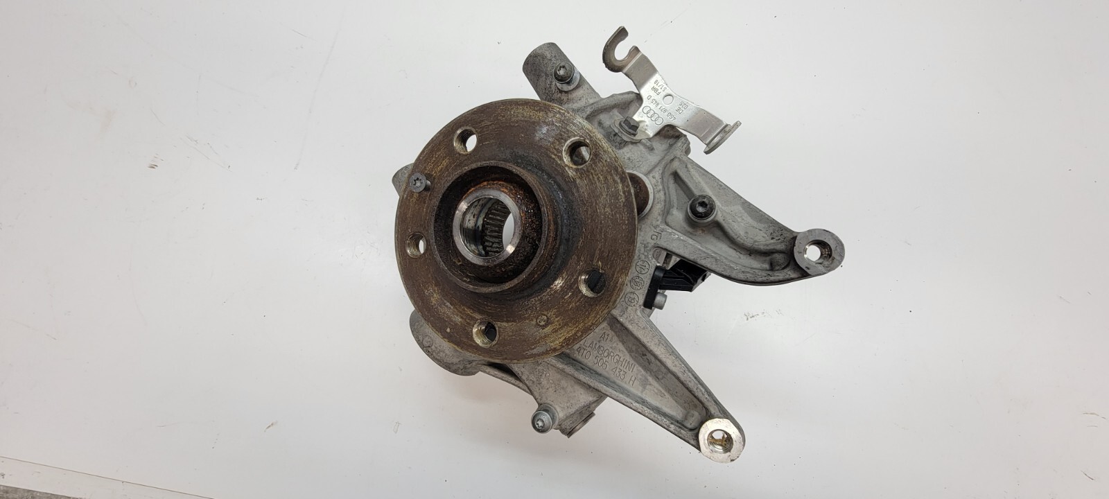 LAMBORGHINI HURACAN EVO REAR LEFT DRIVER HUB KNUCKLE REAR WHEEL STEERING OEM 