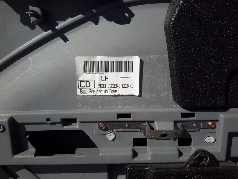 2005-2009 Ford Mustang Door Trim Panel OEM Left Driver Interior - Image 4 of 4