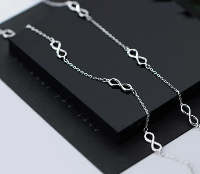 Portachiavi con simbolo dell'infinito in Argento massiccio 925/1000