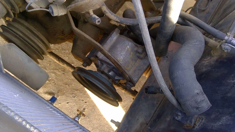 Nissan Datsun 240z 1970-1973 bomba de aire smog emisiones OEM 2,4 L L L24 14800E4600 Foto 3 de 4