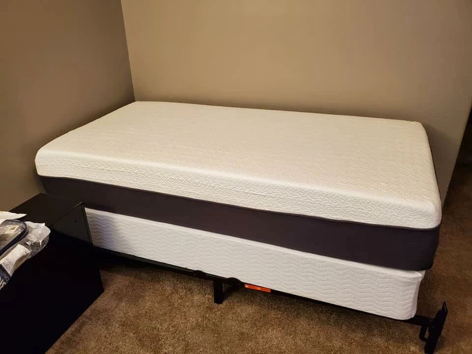 Twin Memory Foam Mattress Cool Gel with Box Spring and Fame