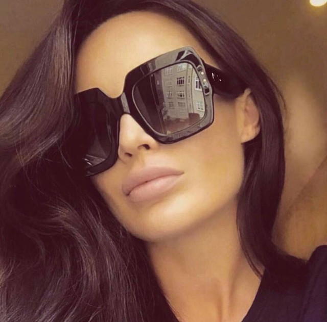 online sunglasses company