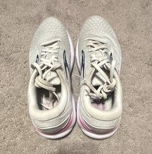 Brooks Ghost 16 Women s Size 9.5 Running Shoe...