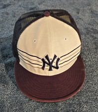 New York Yankees New Era Team Mesh Trucker 9FIFTY MLB Snapback Hat