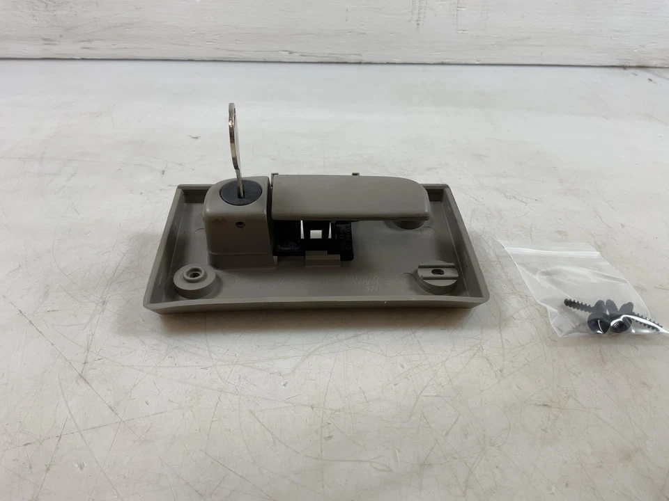 Jeep TJ Wrangler OEM Guantera Pestillo Solo con Llave Caqui 2003-2006 057707 Foto 2 de 4