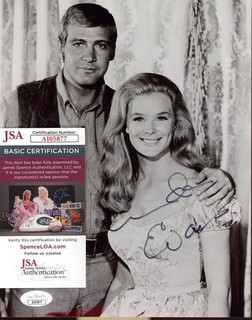 Linda Evans Actress Dynasty Signed 8x10 B&W Photo AUTO JSA COA