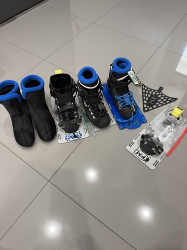 FM Fluid motion LOT of Water Ski Bindings And Boots