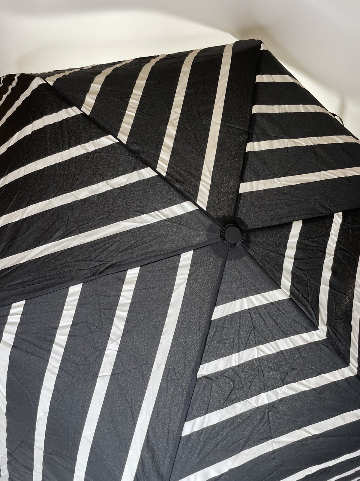 New ZARA Accesories Collapsible Black White umbrella with strap and