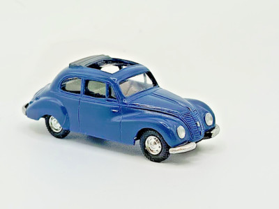 ADP 16144-5 IFA F9 mit Faltdach, dunkelblau,  Fertigmodell , 1/87, H0, ADP