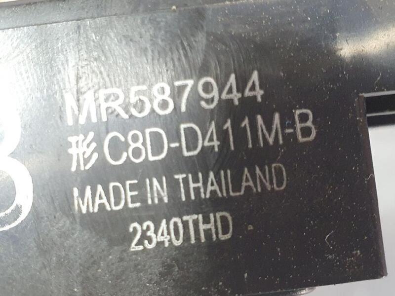 MR587944 Window Regulator Switch Rear Left 4488373 for MITSUBISHI ASX (GA0W)