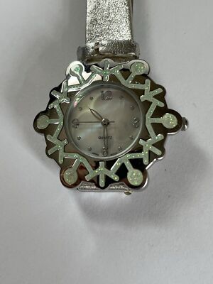 Mother Of Pearl Festive Snowflake Fashion Christmas Quartz Ladies Watch Fun