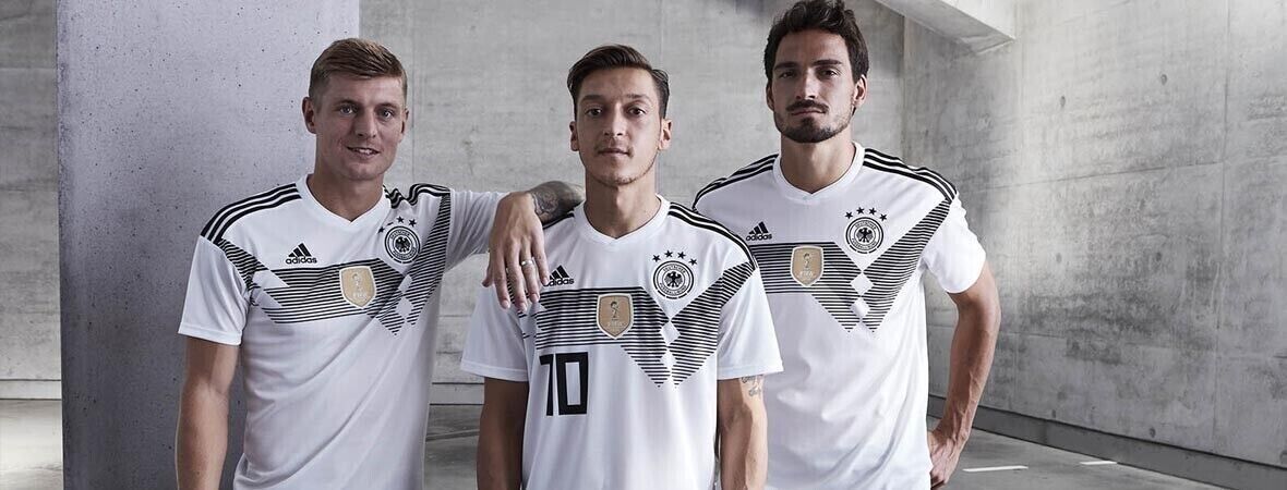アーセナルÖzil 10番ユニフォーム/18-19/ プレミアパッチ付