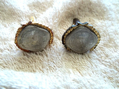 Vintage Cuff Links, Gold Tone Metal, Silver Faux Coin, Detailed E5