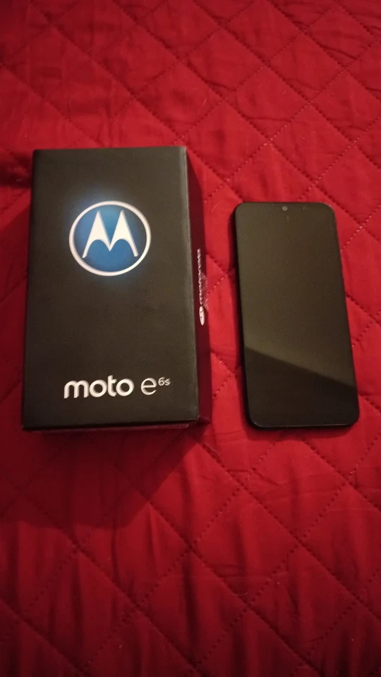 smartphone usato motorola e6s con caricabatteria e cavo usb - Immagine 3 di 3