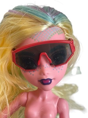 Bratz Alwayz Jade Red Shield Sunglasses Glasses Doll Accessory MGA