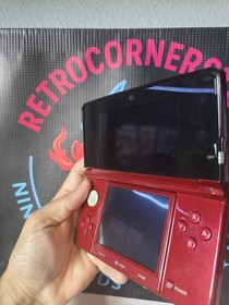 Nintendo 3DS Console Red  FAST SHIPPING 