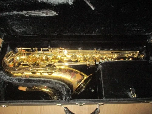 YAMAHA JAPAN YTS 61 PROFESSIONAL MODEL TENOR SAXOPHONE # 014xxx A