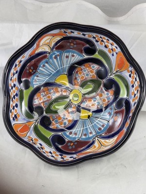 Beautiful Vintage MEXICAN TALAVARA POTTERY BOWL. hand Crafted Hand Painted.
