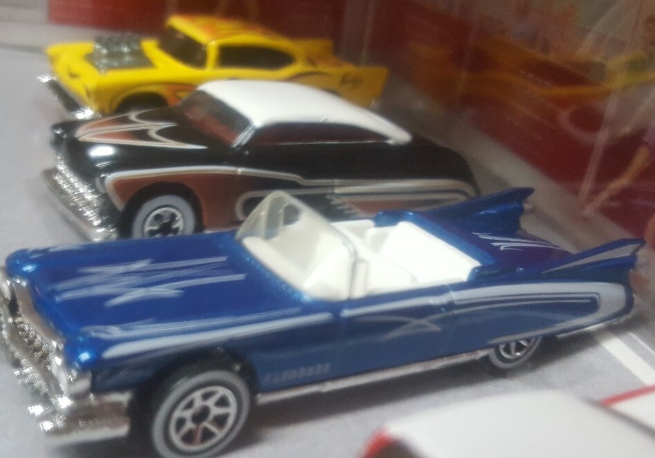 Hot Wheels Target Excl HOT NIGHTS Set of 4 '57 Chevy '59 Impala
