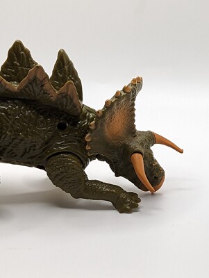 2 Jurassic World Bashers & Biters Dinosaurs Stegoceratops