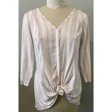 Torrid NWT Lavender Striped V-Neck Button Up Stretch Shirt Size 00 / Large