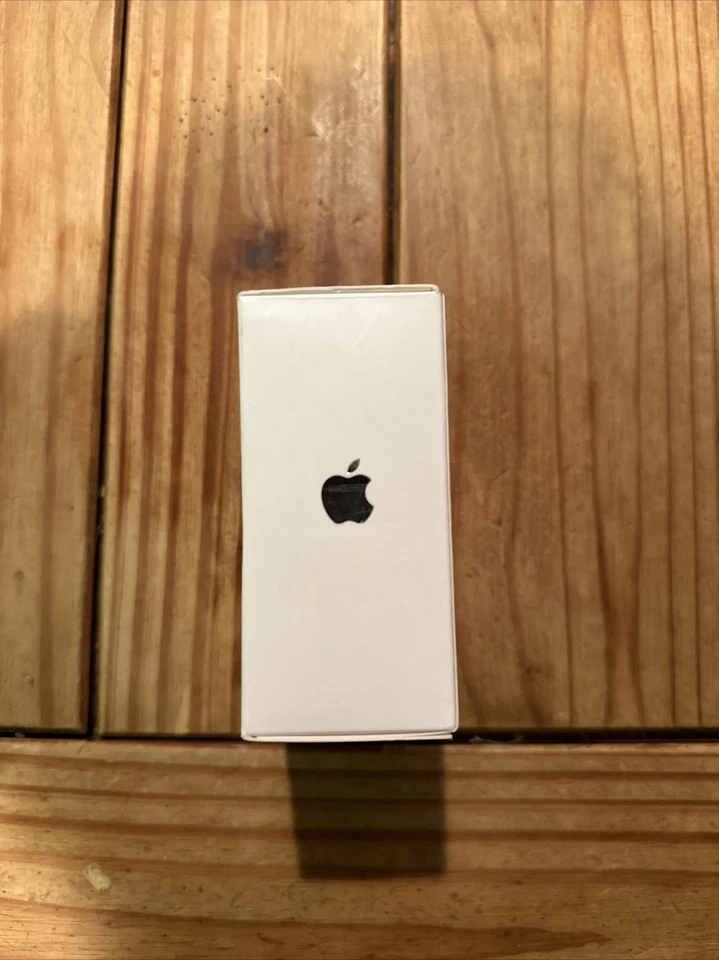 Apple MC940ZMA iPad Dock for iPad 2/3 A1381 - ! Sealed !! - Image 4 of 4