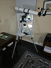 Orion AstroView 90mm EQ Equatorial Refractor Telescope, good condition