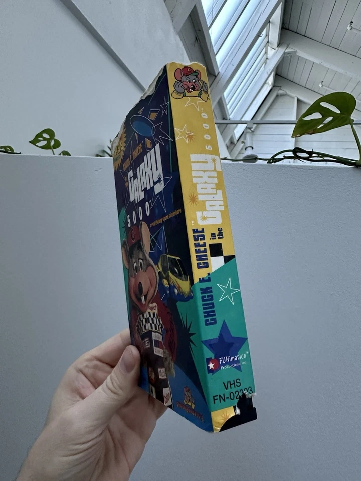 Chuck E Cheese In The Galaxy 5000 A Real Cheesy Space Adventure VHS 1999 RARE - Image 3 of 4