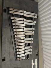 MUSSER M645 2.5 OCTAVE BELLS CARBON STEEL  XYLOPHONE & CASE  Glockenspiel