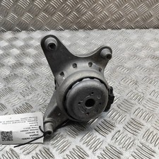 Support moteur Mercedes 450