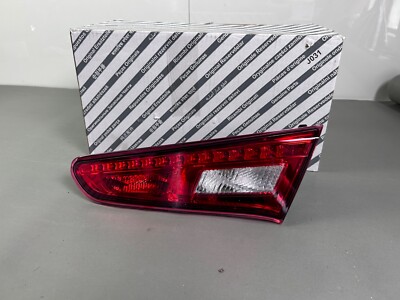 NEU&ORIG Alfa Romeo Giulietta 940 2010- Rücklicht Rückleuchte innen rechts light