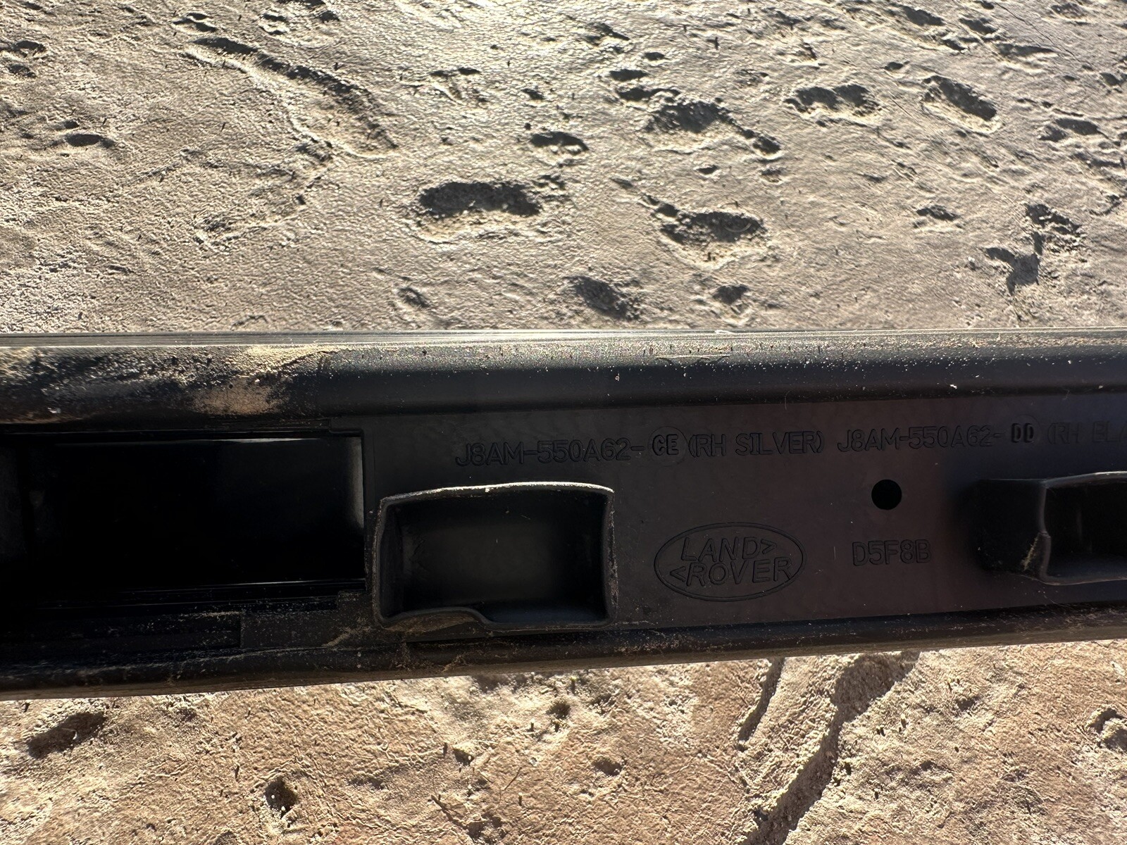 20182022 LAND RANGE ROVER VELAR ROOF RACK SIDE RAILS LUGGAGE CARRIER