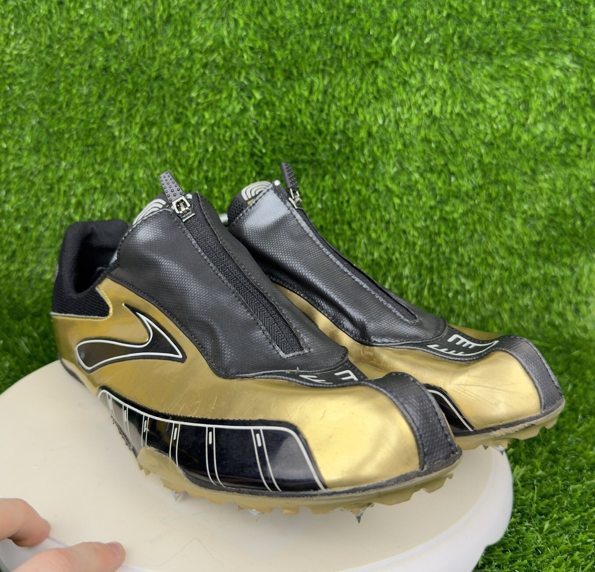 Brooks Sprint Gold And Black PR Laced Zip Up Track Running