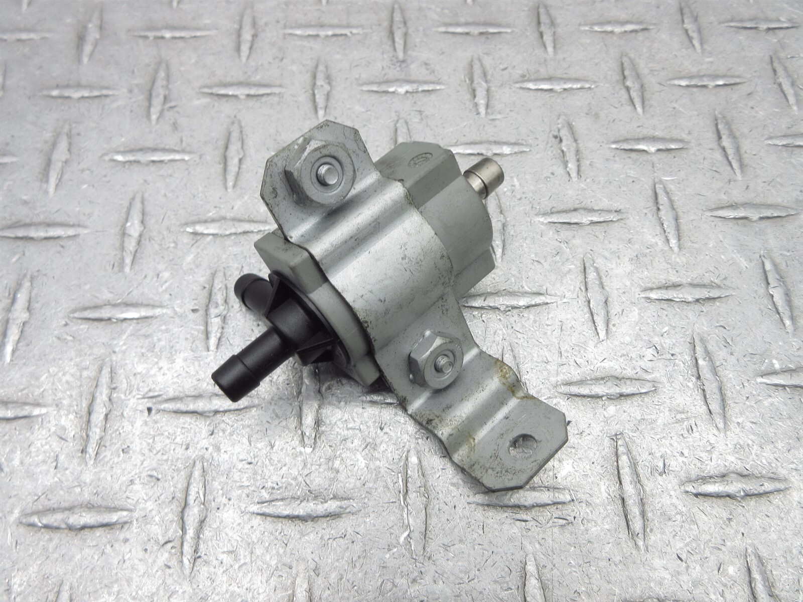 2008 Ferrari F430 Spider 178309 RH Rear Right Passenger Side Solenoid Valve