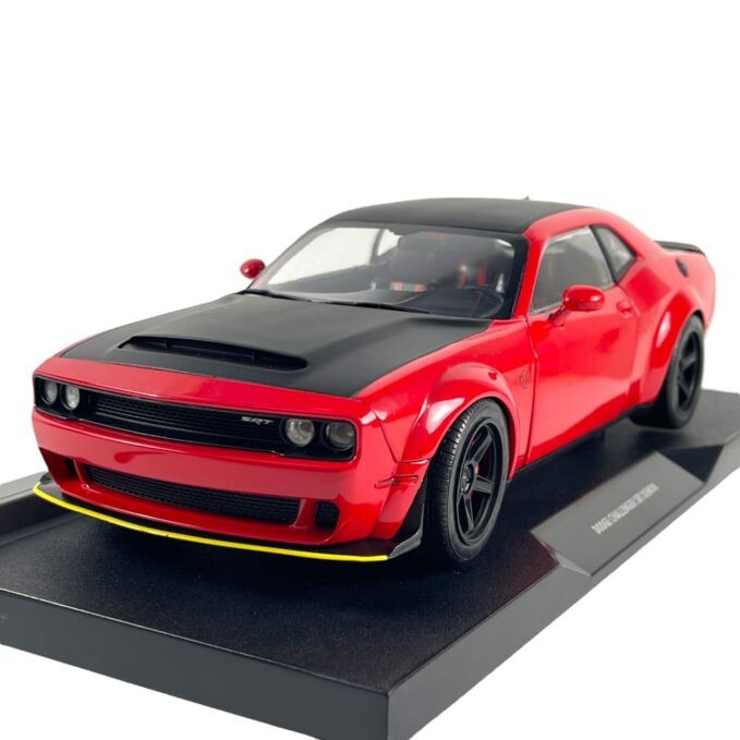 Modellino Auto Solido 1/18 Dodge Challenger SRT Demon Tor Red 2023