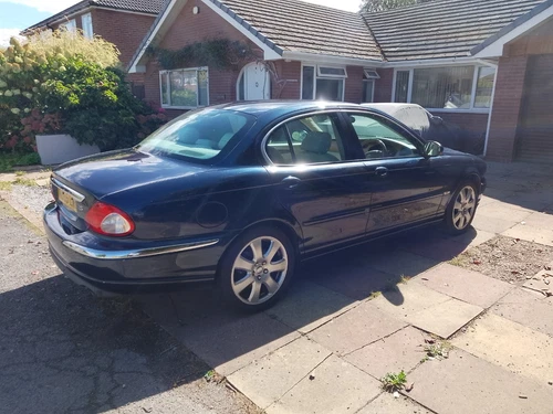 Jaguar X type 2.5l AWD Automatic Low miles 2005 - Picture 3 of 9