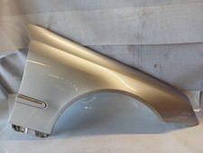 15CK* Mercedes W209 CLK Kotfl&uuml;gel Rechts F.744 Brillantsilber Met,