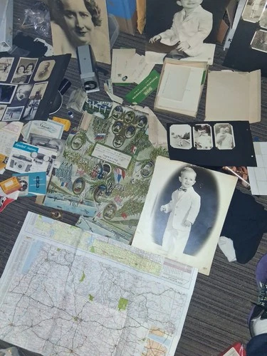 Miscellaneous Lot of US Military Items WW1, WW2, Buttons ,old Camera Kodak